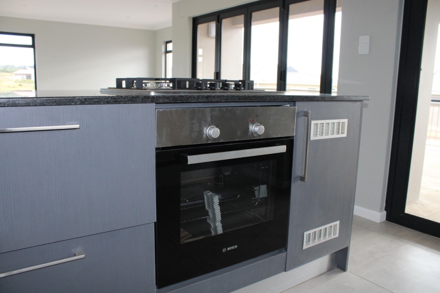 4 Bedroom Property for Sale in Kidds Beach Eastern Cape